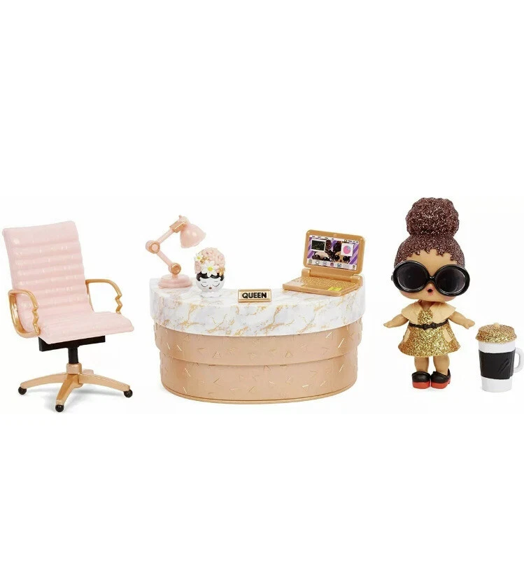 Игровой набор L.O.L. Surprise! Furniture School Office с куклой Boss Queen